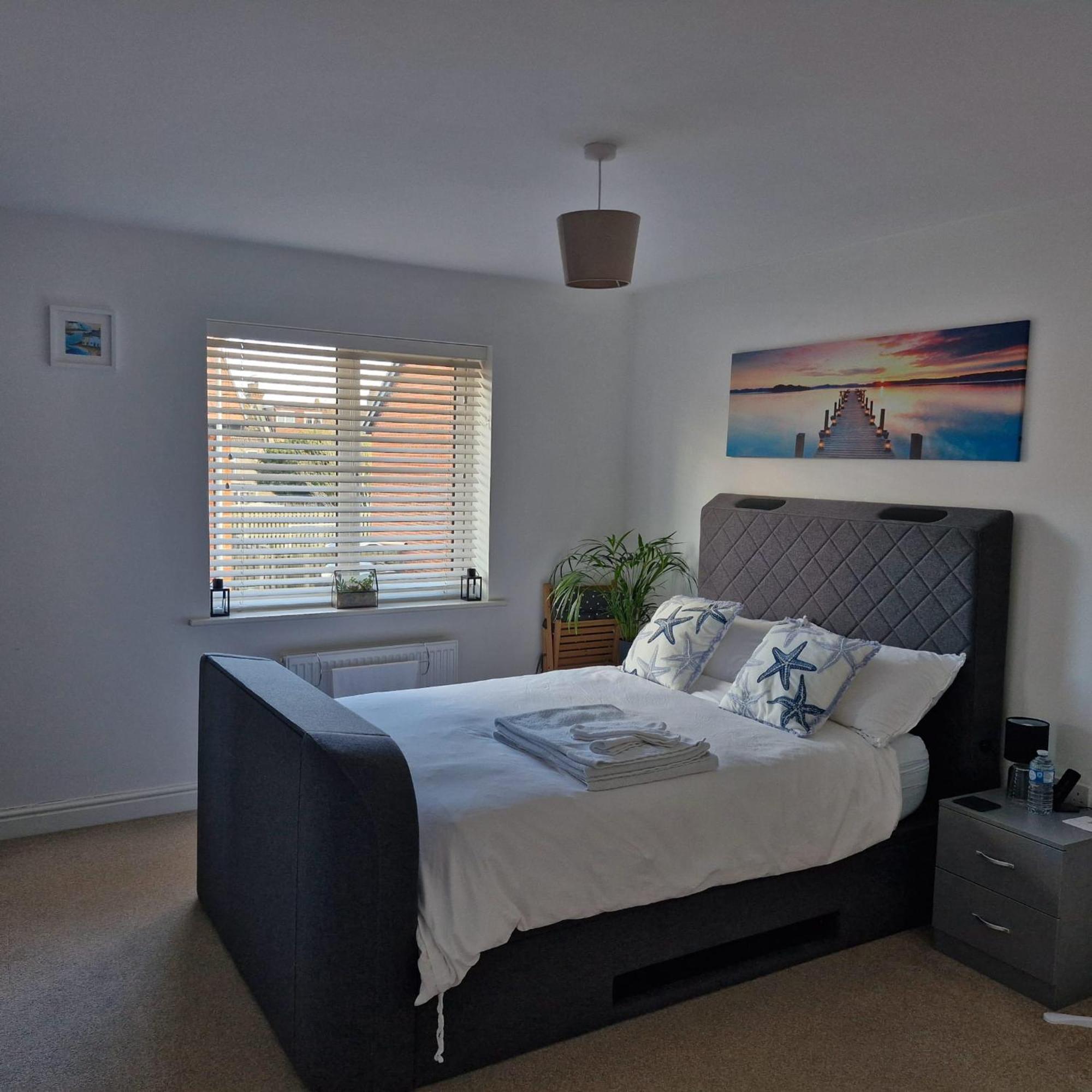Modern Double Room With En-Suite, Parking & Fast Wifi - Close To Beach ساندجيت المظهر الخارجي الصورة